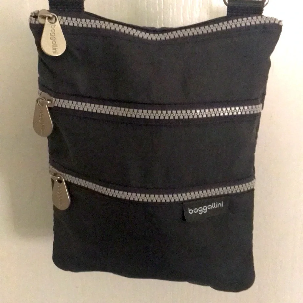 Baggallini bag - Picture 3 of 6
